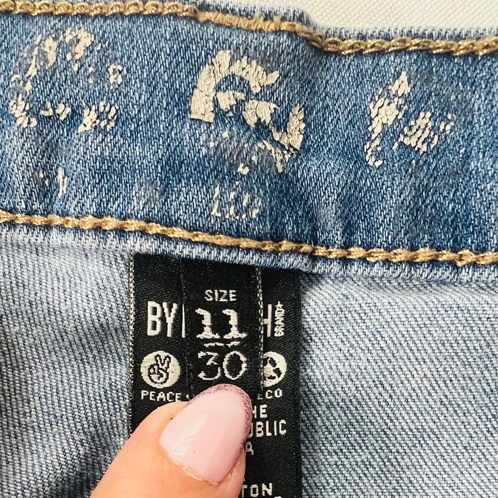 Rewash High Rise Jogger Jeans Womens Juniors 11/30 Distressed Blue Denim Elastic - Picture 3 of 10